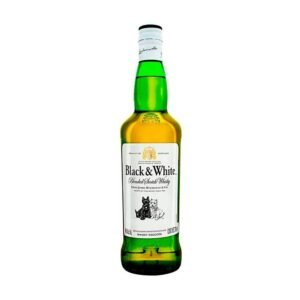 Black and White Whisky 700ml